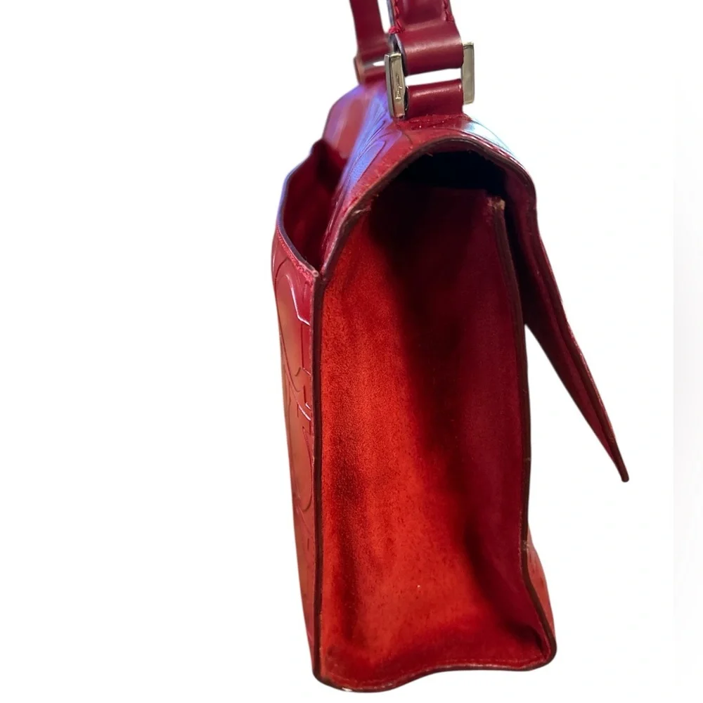 Salvatore Ferragamo Gancini embossed leather bag - Picture 3 of 16